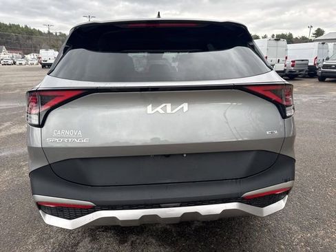 Used 2023 Kia Sportage LX image 6