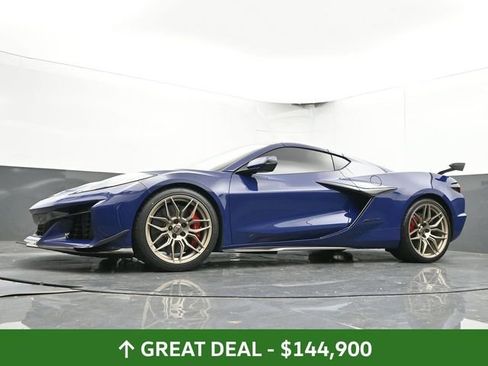 Used 2025 Chevrolet Corvette Z06 w/ Z07 Performance Package image 46
