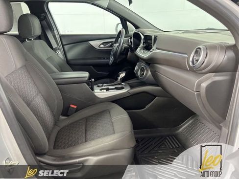 Used 2020 Chevrolet Blazer LT FWD image 13