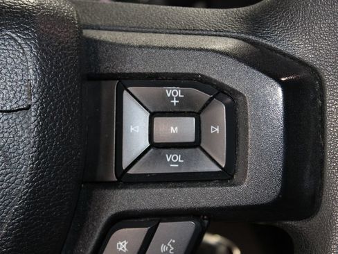 Used 2015 Ford F150 XLT AWD/4WD image 37