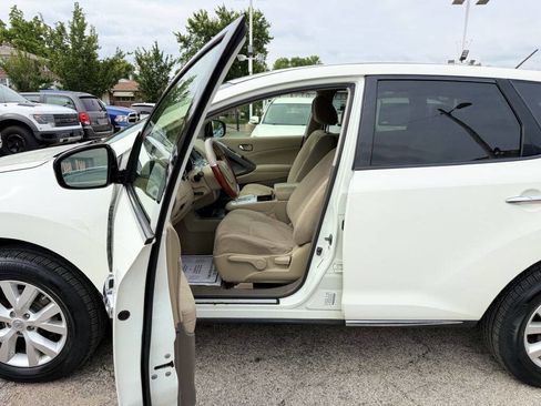 Used 2014 Nissan Murano S FWD image 11