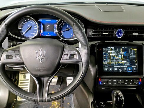 Used 2017 Maserati Quattroporte S GranSport image 20