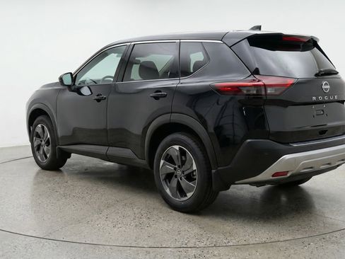 Used 2025 Nissan Rogue SV AWD/4WD image 6
