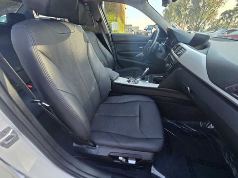 Used 2018 BMW 320i xDrive 320i xDrive image 11