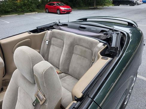 Used 2001 Chrysler Sebring LX FWD image 17