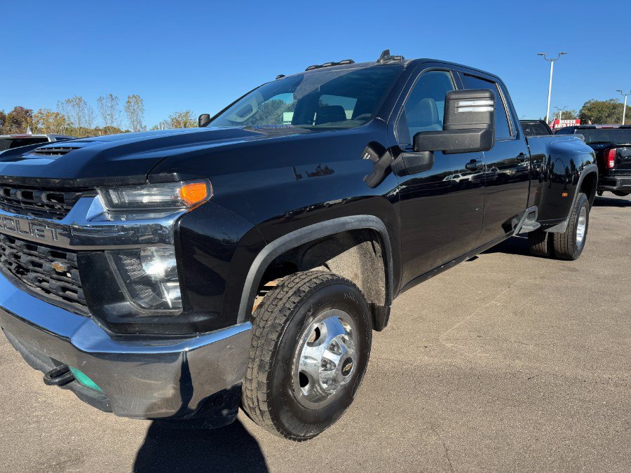 Used 2022 Chevrolet Silverado 3500 LT w/ Convenience Package AWD/4WD image 9