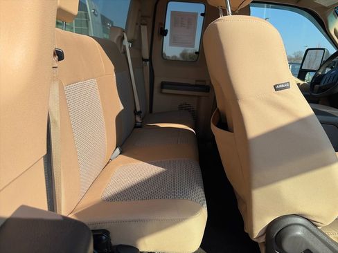 Used 2016 Ford F250 XLT w/ XLT Interior Package image 19