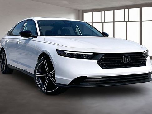 New 2026 Honda Accord SE image 2