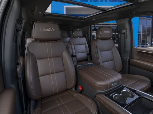 New 2026 Chevrolet Tahoe High Country w/ LPO, Get Active Package AWD/4WD image 18