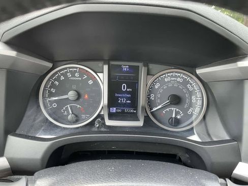 Used 2021 Toyota Tacoma SR5 image 32