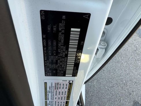 Used 2024 Lexus RX 500h F Sport image 33