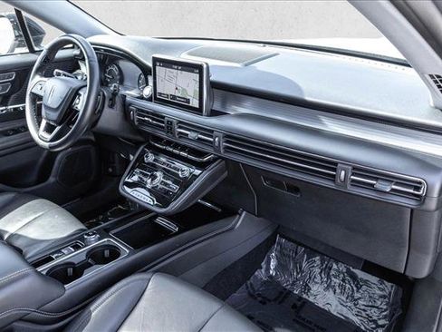 Used 2022 Lincoln Corsair AWD w/ Premium Package image 25