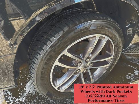 Used 2019 Dodge Challenger SXT AWD/4WD image 33