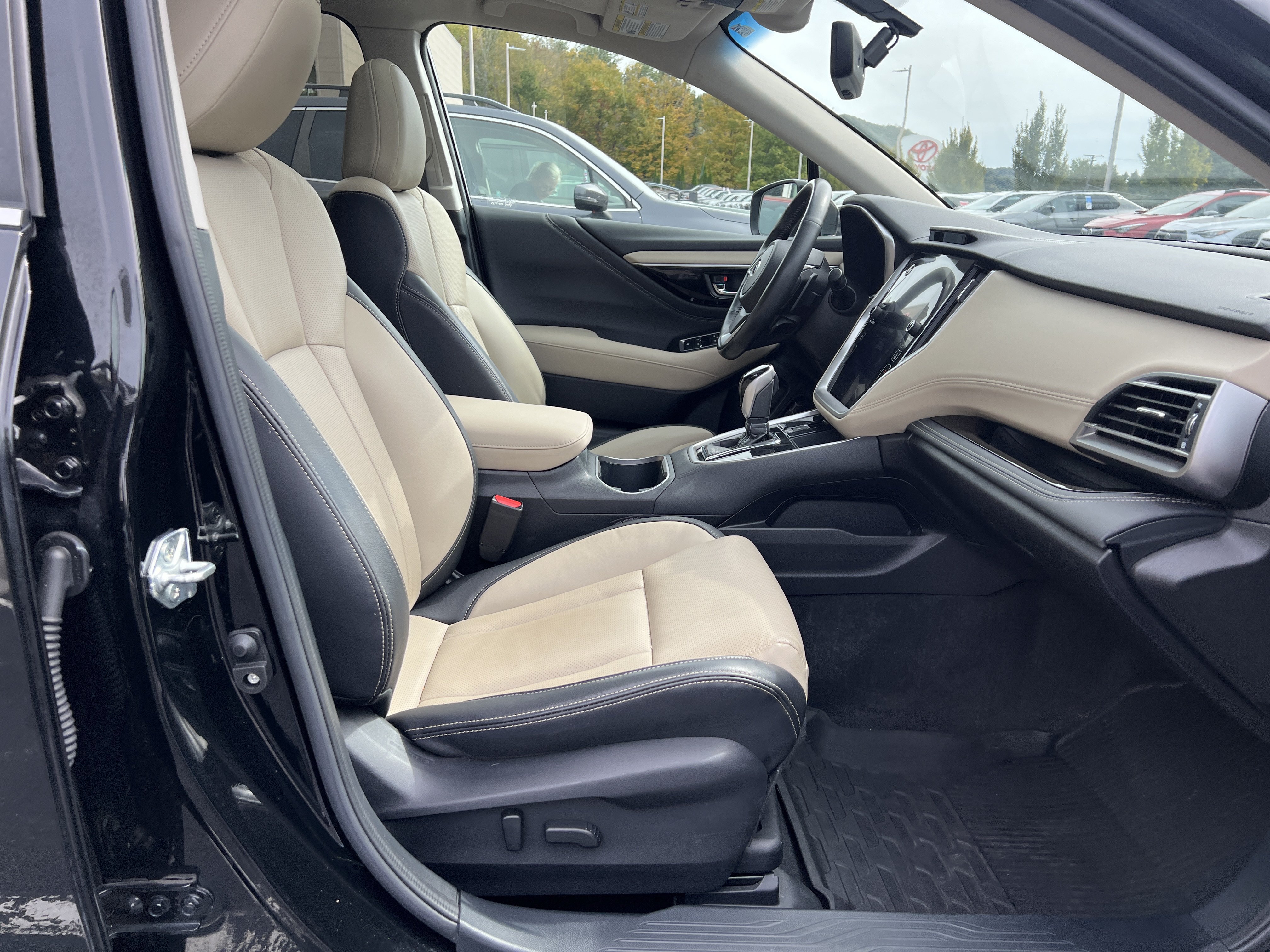 Used 2021 Subaru Outback Limited w/ Popular Package #2 AWD/4WD image 19