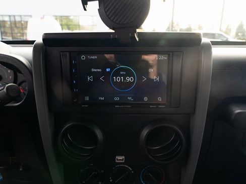 Used 2008 Jeep Wrangler X image 10