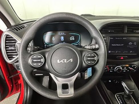 Used 2024 Kia Soul LX w/ Option Group 015 FWD image 14