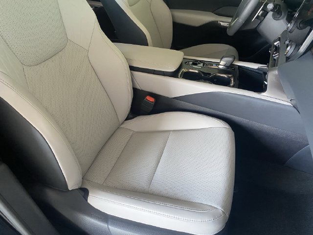 Used 2025 Lexus RX 350 Premium w/ Accessory Package (K3) FWD image 9