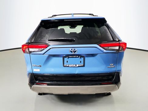 Used 2022 Toyota RAV4 SE w/ Convenience Package AWD/4WD image 6