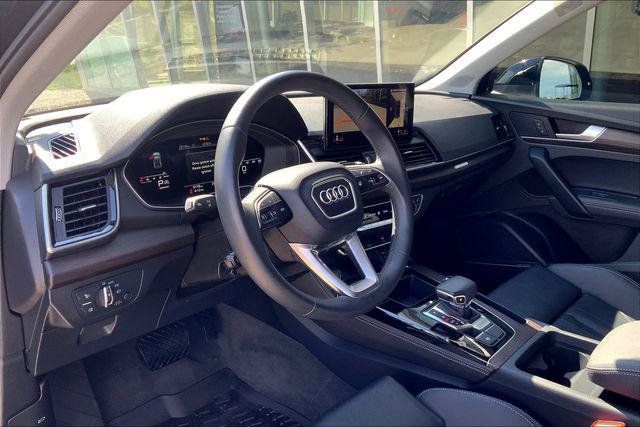 Certified 2025 Audi Q5 2.0T Premium Plus w/ Premium Plus Package AWD/4WD image 14
