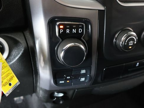 Used 2024 RAM 1500 Classic SLT AWD/4WD image 7