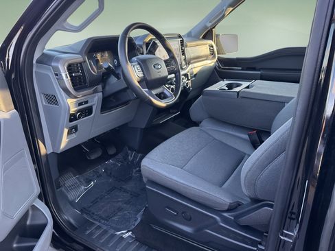 Used 2025 Ford F150 XLT w/ Equipment Group 301A Standard image 17