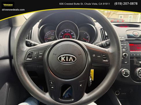Used 2012 Kia Forte EX FWD image 20
