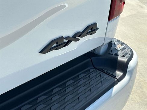 New 2025 RAM 2500 Big Horn image 6