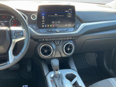 Certified 2025 Chevrolet Blazer LT AWD/4WD image 16