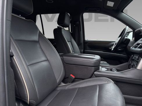 Used 2024 Chevrolet Tahoe Premier image 8