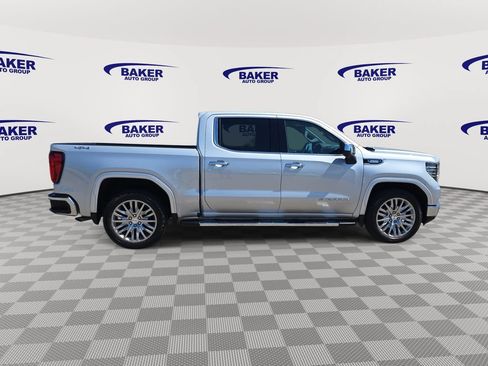 Certified 2022 GMC Sierra 1500 SLT w/ SLT Premium Plus Package AWD/4WD image 4