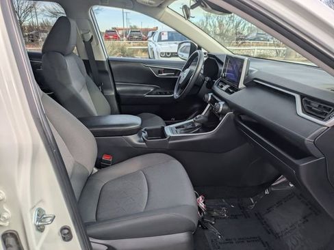 Used 2024 Toyota RAV4 XLE image 31
