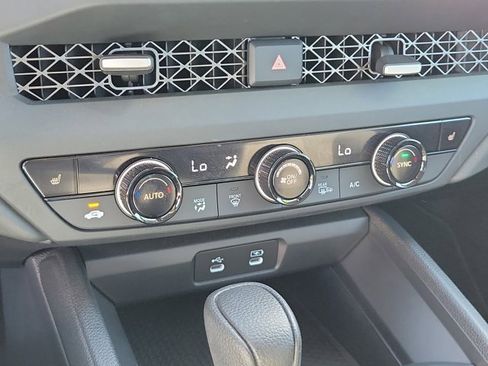 Certified 2024 Honda Accord EX image 28