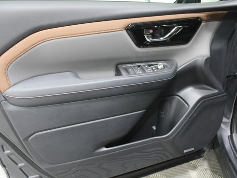 New 2026 Subaru Forester Sport image 6