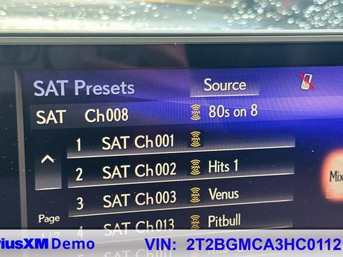 Used 2017 Lexus RX 450h AWD image 40