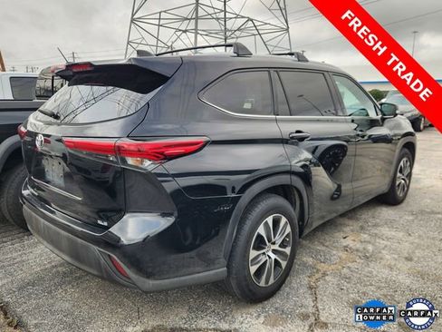 Used 2022 Toyota Highlander XLE image 5
