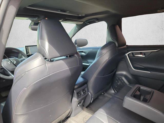 Used 2020 Toyota RAV4 XSE AWD/4WD image 18