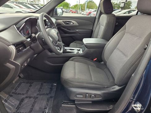 Certified 2023 Chevrolet Traverse LT image 5