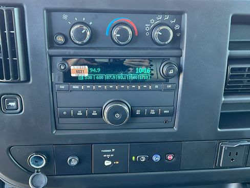 New 2024 Chevrolet Express 2500 Extended w/ Driver Convenience Package RWD image 21