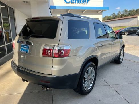 Used 2010 GMC Acadia SLT FWD image 2
