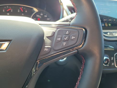 Used 2024 Chevrolet Equinox RS w/ RS Leather Package FWD image 23