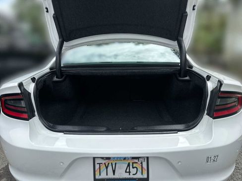 Used 2019 Dodge Charger SXT w/ Leather Interior Group image 19