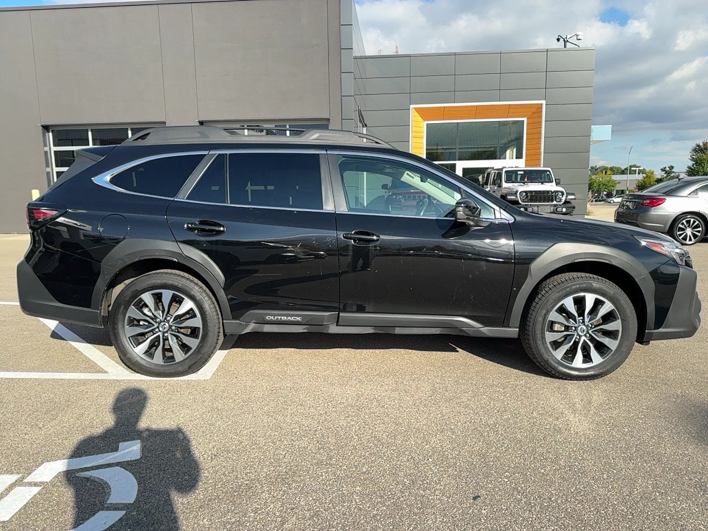 Certified 2024 Subaru Outback Limited AWD/4WD image 10