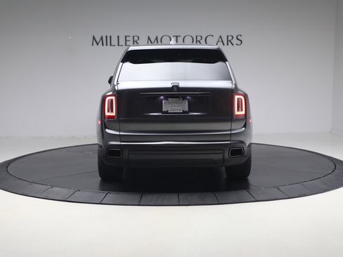 Used 2022 Rolls-Royce Cullinan Black Badge AWD/4WD image 9