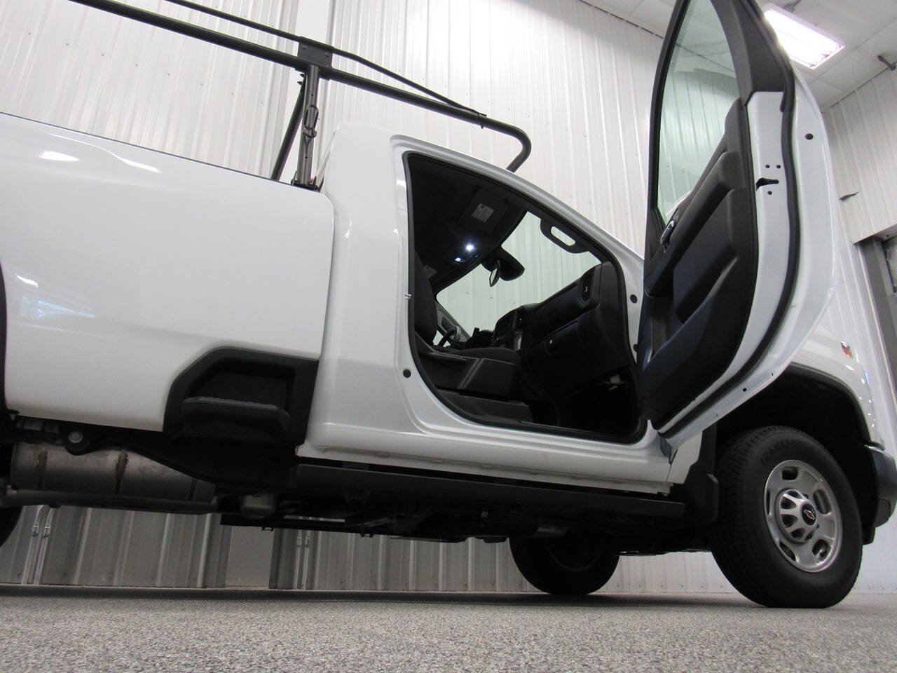 Used 2025 Chevrolet Silverado 2500 W/T w/ WT Convenience Package AWD/4WD image 19