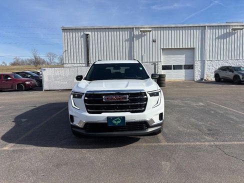 Certified 2025 GMC Acadia Elevation image 8