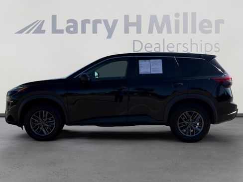 Used 2024 Nissan Rogue S FWD image 3