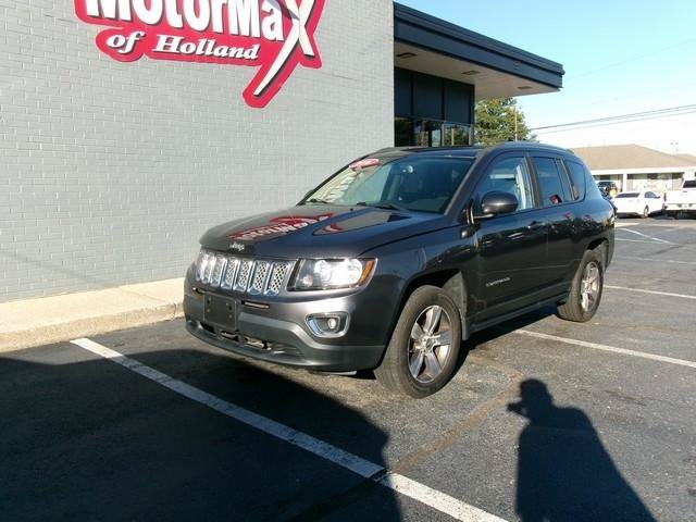 Used 2016 Jeep Compass High Altitude AWD/4WD image 2