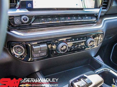 Used 2025 Chevrolet Silverado 1500 RST AWD/4WD image 38