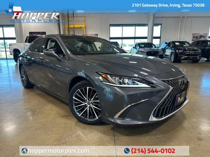 Used 2025 Lexus ES 350 w/ Premium Package