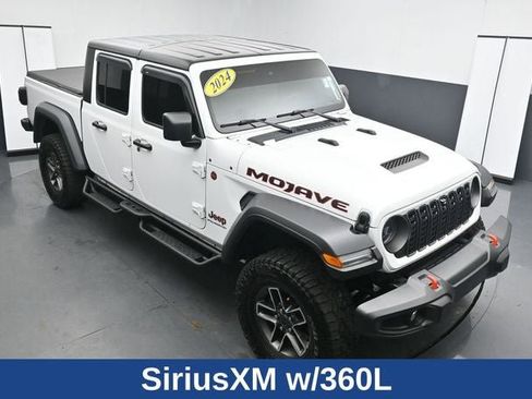 Used 2024 Jeep Gladiator Mojave w/ Technology Group AWD/4WD image 19